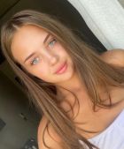 Юленька 20, 8 903 657-00-00